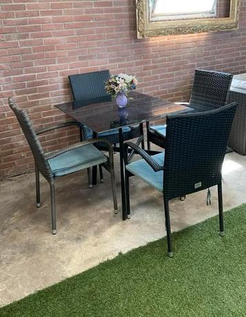 Tuinset beschikbaar voor biedingen