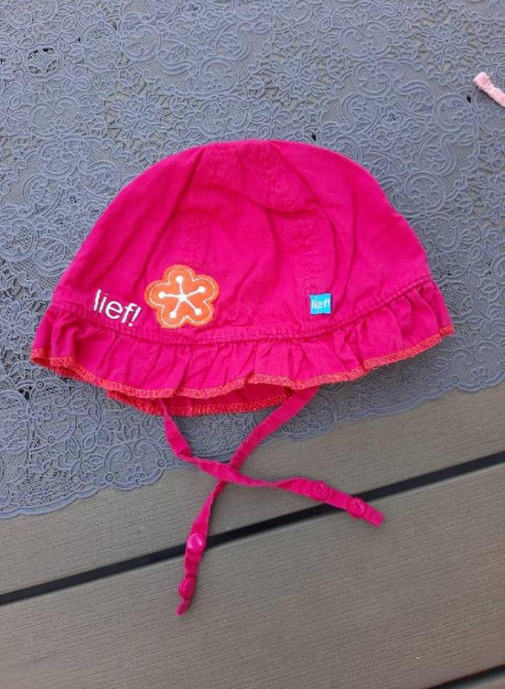Lief! zonnehoedje Mt 2 = 3 tot 6 mnd, Kinderen en Baby's, Babykleding | Mutsen, Sjaals en Wanten, Gebruikt, Muts, Meisje, Maat 62