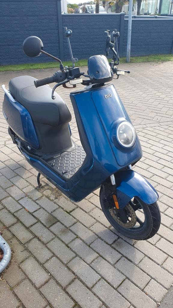 Electrische scooter NIU N1S 45kmh-uitvoering, Fietsen en Brommers, Scooters | Overige merken, Gebruikt, Maximaal 45 km/u, Elektrisch