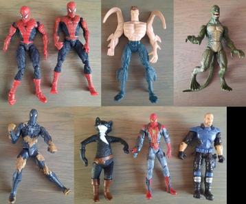 8 actiefiguren o.a spiderman beschikbaar voor biedingen