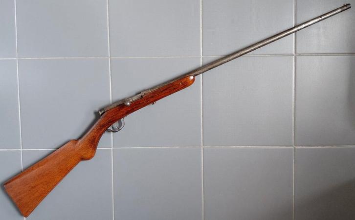 Antiek Belgisch 9mm Flobert grendel geweer zwartkruit, Antiek en Kunst, Antiek | Overige Antiek, Ophalen of Verzenden