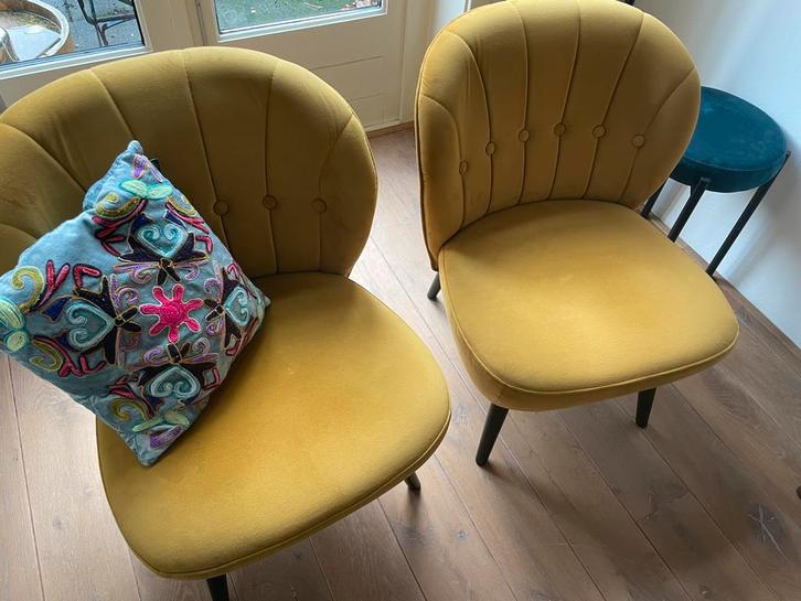 Twee leuke retro look stoeltjes, Huis en Inrichting, Stoelen, Zo goed als nieuw, Ophalen