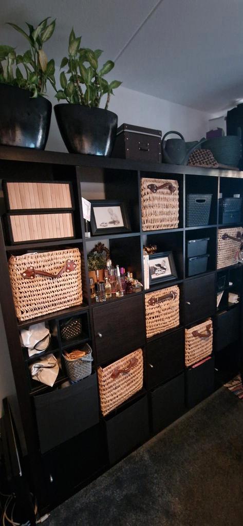 Kallax kast - Ikea - Zwartbruin - 5 x 5 vakken, Huis en Inrichting, Kasten | Boekenkasten, Gebruikt, 150 tot 200 cm, 200 cm of meer