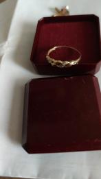2x ringen maat 17 en 18 plus een  hanger, Ophalen of Verzenden, 17 tot 18, Dame, Goud