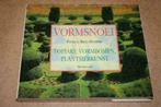 Vormsnoei - Topiary: Vormbomen, plantsierkunst, Ophalen of Verzenden, Zo goed als nieuw