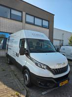 Iveco Daily HiMatic Automaat 35S16 2.3D 115KW 2021 L2H2, Auto's, Automaat, 2387 kg, 157 pk, Leder en Stof