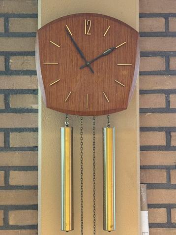 Vintage teak messing mid century wandklok.334 beschikbaar voor biedingen