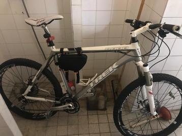 Mountainbike trek 8000 beschikbaar voor biedingen
