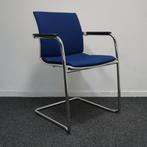 Ahrend Well Vergaderstoelen | Donkerblauw / Wit | Sledestoel, Huis en Inrichting, Stoelen, Gebruikt, -, Blauw, Metaal