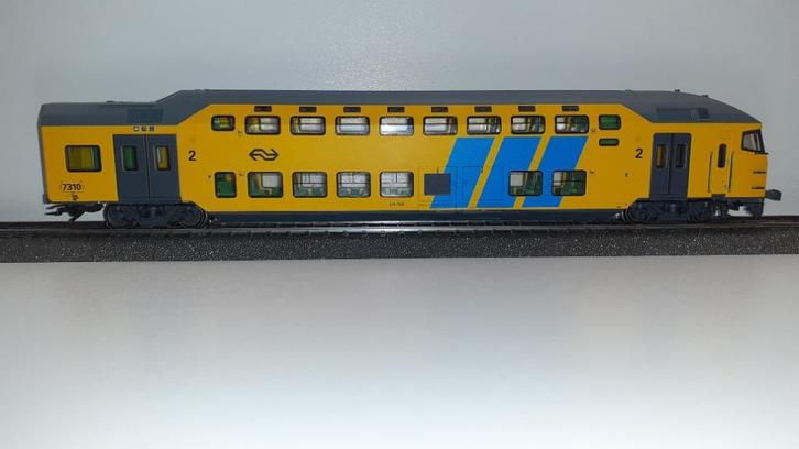 Marklin 43579 Dubbeldeks-stuurstandrijtuig 2e klas, Hobby en Vrije tijd, Modeltreinen | H0, Zo goed als nieuw, Wagon, Wisselstroom