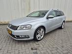 Volkswagen Passat 1.4 TSI DSG Xenon Led Leer Highline Vol, Auto's, 74 €/maand, 122 pk, Origineel Nederlands, Stationwagon