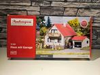 Auhagen huis met garage H0 spoor modeltrein 1:87, Overige merken, Gelijkstroom of Wisselstroom, Brug, Tunnel of Gebouw, Nieuw