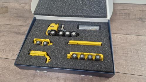 Nooteboom Conrad MAN Euro lowbed trailer, 4 axle uitschuifba, Hobby en Vrije tijd, Modelauto's | 1:50, Zo goed als nieuw, Bus of Vrachtwagen