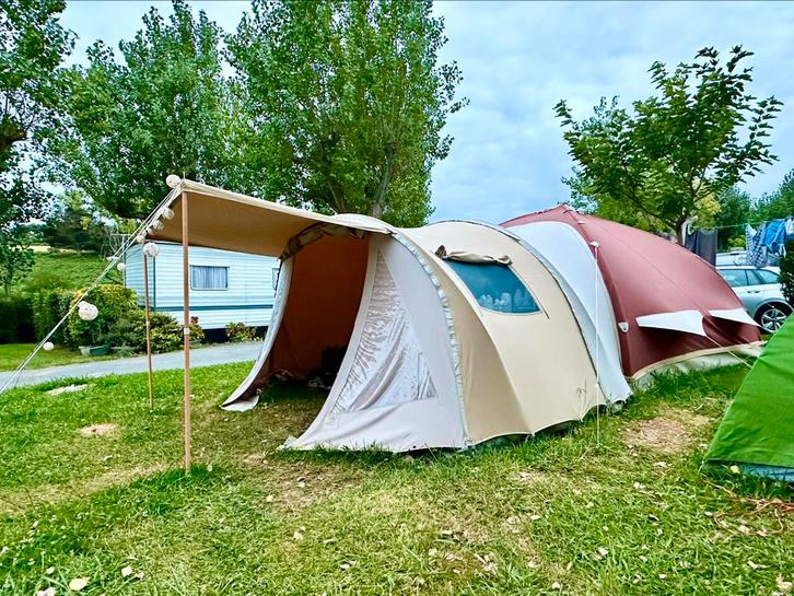 Opblaasbare Karsten tent 350 x 350 met extra luifels, Caravans en Kamperen, Tenten, tot en met 5, Gebruikt, Ophalen
