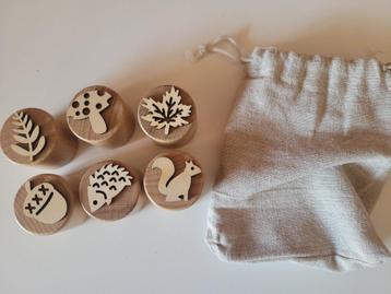 houten stempels beschikbaar voor biedingen