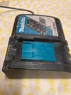 Makita acculader, Ophalen of Verzenden, Zo goed als nieuw