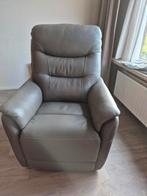 Elektrische sta op stoel, Huis en Inrichting, Fauteuils, Ophalen, Zo goed als nieuw, 75 tot 100 cm, 50 tot 75 cm