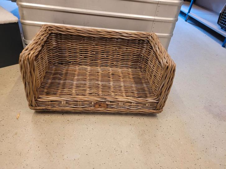 Rieten mand, Dieren en Toebehoren, Hondenmanden, Riet, Ophalen