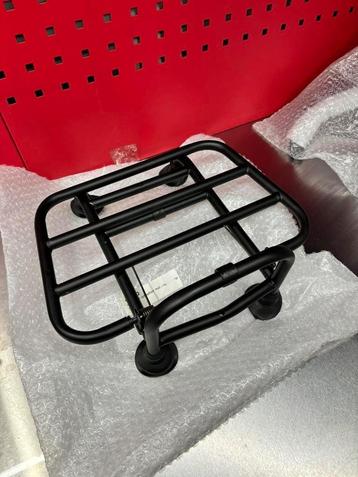 Piaggio Vespa Sprint / Primavera voordrager/ voorrekje zwart beschikbaar voor biedingen