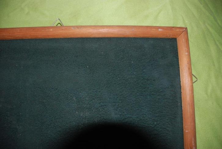 Bord met viltdoek., Hobby en Vrije tijd, Overige Hobby en Vrije tijd, Ophalen of Verzenden