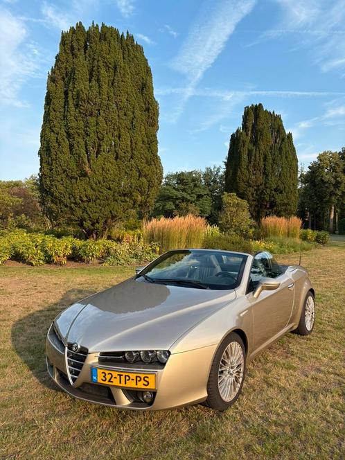 Alfa Romeo Spider 2.2 JTS 2007 Beige, Auto's, Alfa Romeo, Particulier, Spider, Benzine, E, Cabriolet, Handgeschakeld, Origineel Nederlands