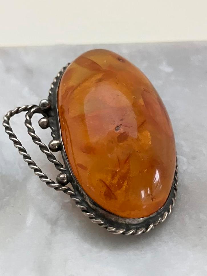 Antieke broche barnsteen, Sieraden, Tassen en Uiterlijk, Antieke sieraden, Broche, Overige materialen, Ophalen of Verzenden