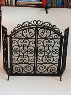 Prachtig groot metaal/ gietijzer haardscherm / spatscherm., Huis en Inrichting, Haarden, Ophalen, Zo goed als nieuw, Vrijstaande haard