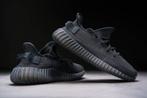Adidas Yeezy Boost 350 V2 Onyx schoenen | NIEUW, Zwart, Nieuw, Ophalen of Verzenden, Sneakers of Gympen