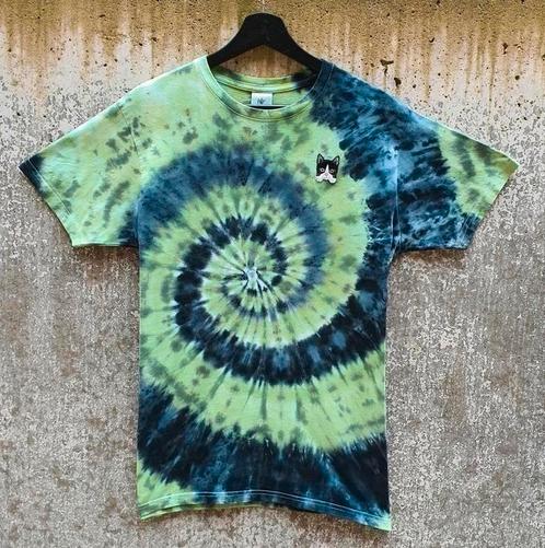 Groen - zwart spiral tie dye met tuxedo kat t-shirt maat M, Kleding | Dames, T-shirts, Nieuw, Maat 38/40 (M), Groen, Korte mouw