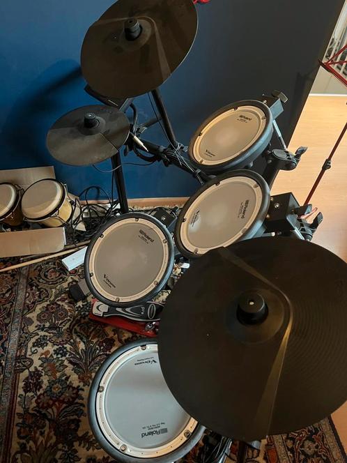 Roland TD-07KV V-Drum Set incl kick pedaal, Muziek en Instrumenten, Drumstellen en Slagwerk, Zo goed als nieuw, Roland, Ophalen
