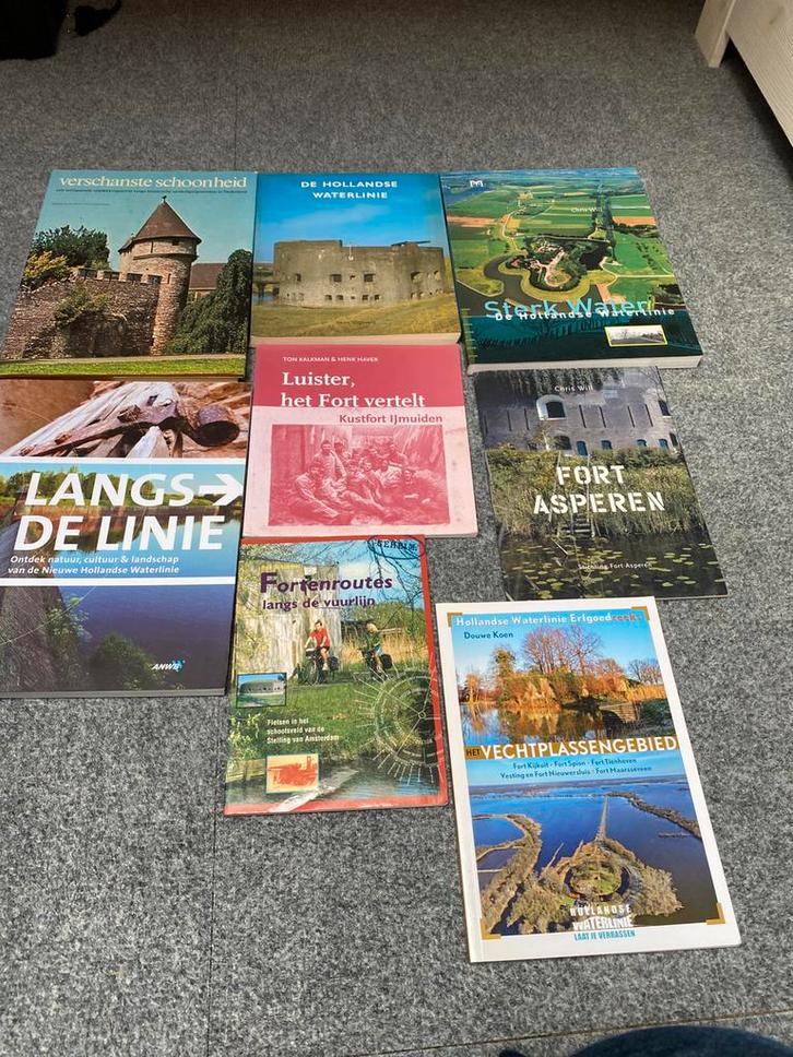 8 boeken over Nederlandse forten, vestingen  en waterlinie, Boeken, Oorlog en Militair, Gelezen, Landmacht, Voor 1940, Ophalen of Verzenden