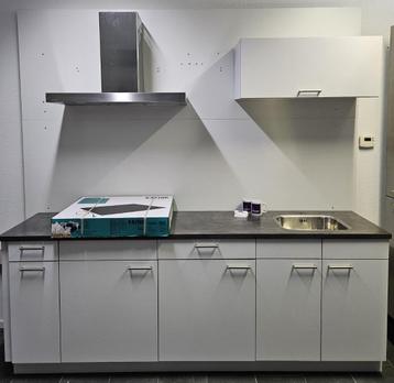 NIEUWE A-Merk Keuken 230 cm NOODKEUKEN KORTING / INNOVARE beschikbaar voor biedingen
