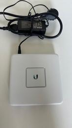 Unifi Security Gateway (USG), Ophalen of Verzenden, Gebruikt, Router, Ubiquiti UniFi