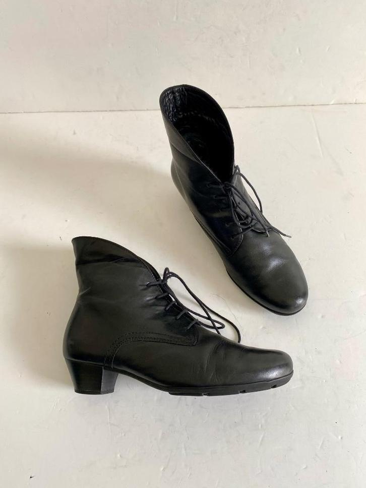 J470 Gabor maat 40 leren lage laarsjes laarzen hak veter, Kleding | Dames, Schoenen, Zo goed als nieuw, Zwart, Ophalen of Verzenden