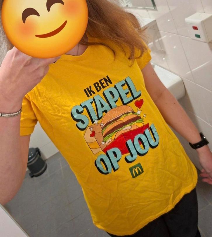 McDonald's T-shirt - Zomer Camping Editie, Kleding | Dames, T-shirts, Zo goed als nieuw, Maat 42/44 (L), Geel, Korte mouw, Ophalen of Verzenden