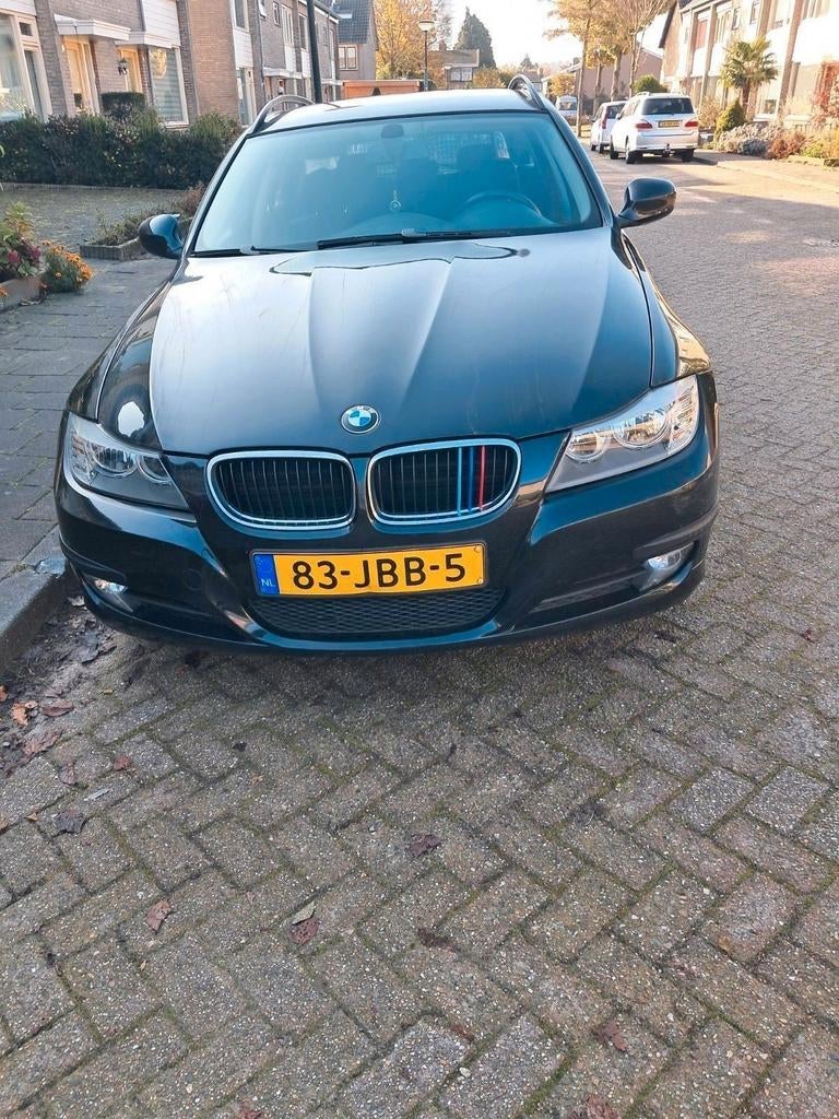 BMW 3-Serie 1.6 I 316 90KW Touring 2009 Zwart, Auto's, BMW, Achterwielaandrijving, 1599 cc, 4 cilinders, Origineel Nederlands