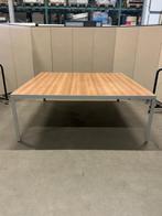 Vergadertafel / tafel 200x200xH74 cm, 2 stuks