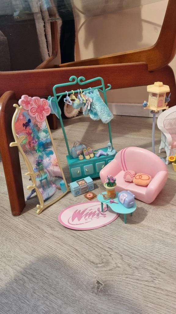Winx Club Fairy Cool Lounge Set, Kinderen en Baby's, Speelgoed | Poppenhuizen, Gebruikt, Toebehoren, Ophalen of Verzenden