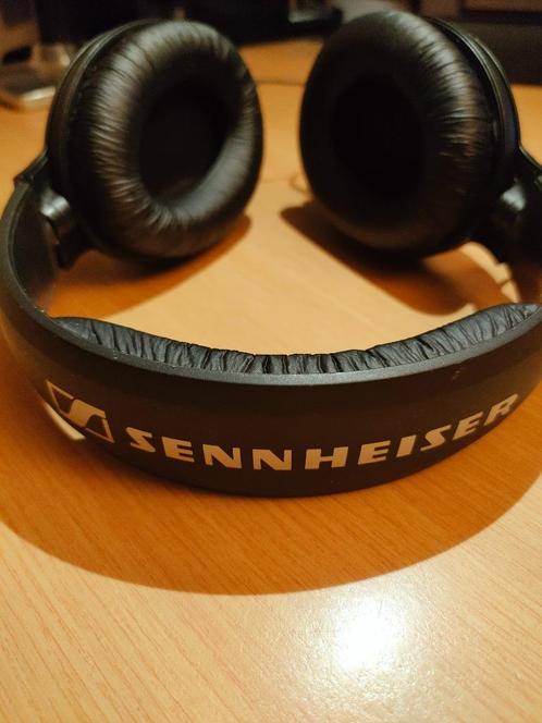 Sennheiser HD 201 Over-Ear Headphone New Ear-/Head Cushions, Audio, Tv en Foto, Koptelefoons, Zo goed als nieuw, Over oor (circumaural)
