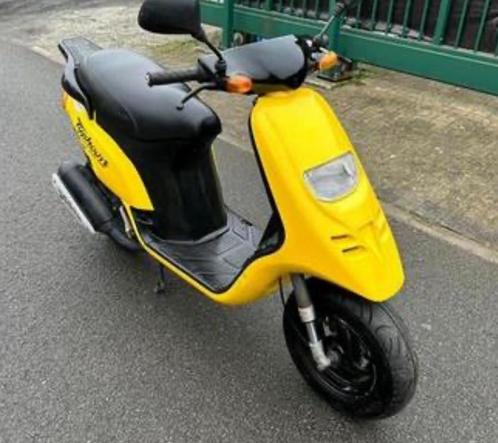 GEZOCHT 2t of 4t zip/typfoon, Fietsen en Brommers, Scooters | Overige merken, Zo goed als nieuw, Ophalen