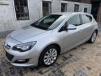 Opel Astra 1.4 Turbo Cosmo, Auto's, Voorwielaandrijving, Gebruikt, 680 kg, 4 cilinders