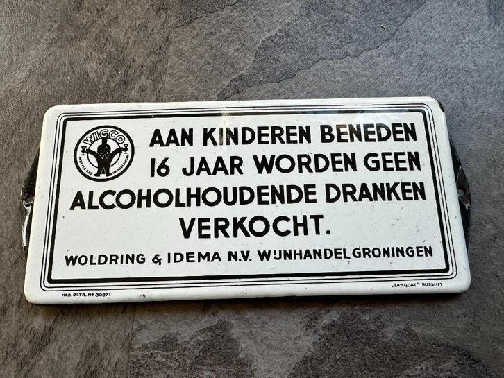 Emaille Alcoholhoudende dranken bordje. Langcat Bussum., Verzamelen, Merken en Reclamevoorwerpen, Gebruikt, Reclamebord, Ophalen of Verzenden