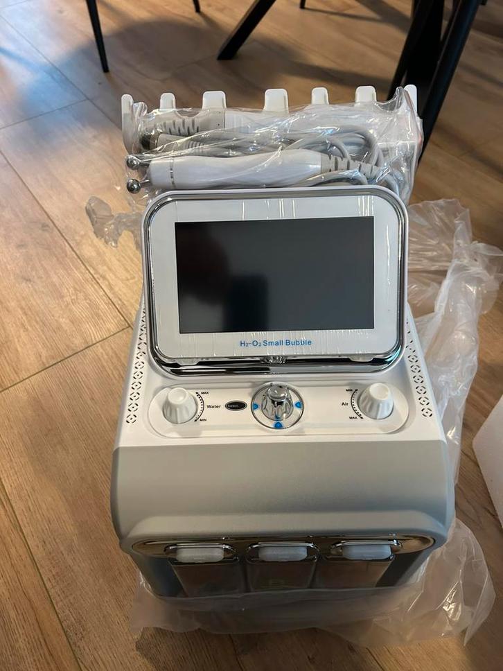 Hydrafacial apparaat, Sieraden, Tassen en Uiterlijk, Uiterlijk | Gezichtsverzorging, Ophalen of Verzenden