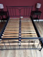 Bed incl matras nachtkastjes en lampjes, Ophalen, Gebruikt, Zwart, 140 cm