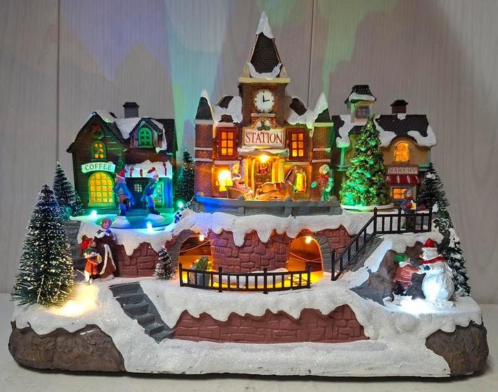 Kerstdorp Verlicht Treinstation., Diversen, Kerst, Ophalen of Verzenden