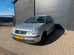 Volkswagen Polo 1.4 55KW AUTOMAAT 2002 Grijs Apk Cruise Nap, Stof, 74 pk, Zwart, 1028 kg