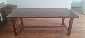 Houten Eettafel 210x100cm beschikbaar voor biedingen