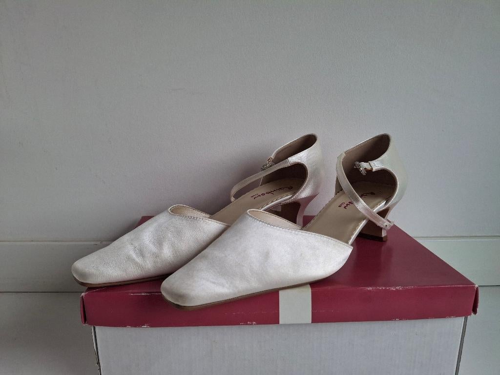 trouwschoenen rainbow club maat 40 ( 1 x gedragen ), Rainbow, Wit, Schoenen, Ophalen of Verzenden