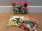 LEGO Romantic Valentine Picknick, Ophalen of Verzenden, Zo goed als nieuw, Complete set, Lego