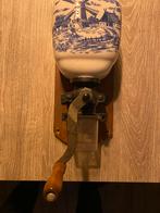 Antieke Koffiemolen met Delfts Blauw Motief, Antiek en Kunst, Ophalen of Verzenden